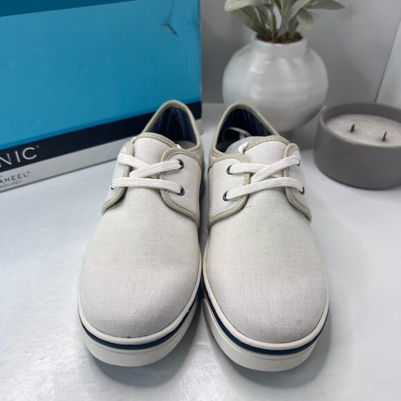 Vionic 45 Bryson Lace Up Canvas Sneakers White TVM4059 Men\'s 8 M (D) NWD FLAW main image 7